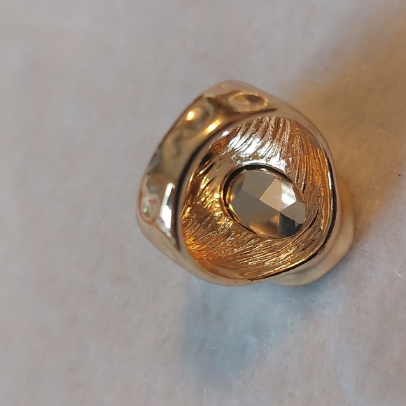 New Gold Plated Chunky Blue Stone Ring Oval Textured Sz 8 - Picture 4 of 5